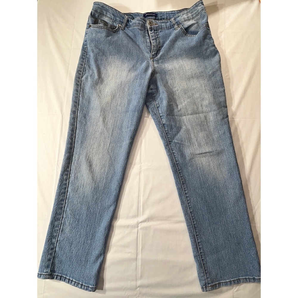 Bandolino Mandie Straight Leg Jeans Light Wash Blue Denim Womens 14P Petite